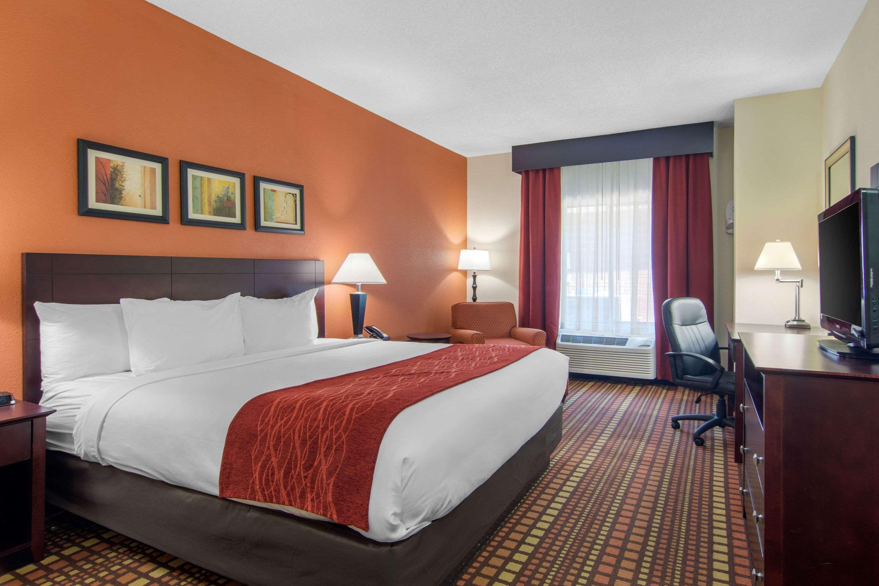Comfort & Inn Suites Canton Exterior photo