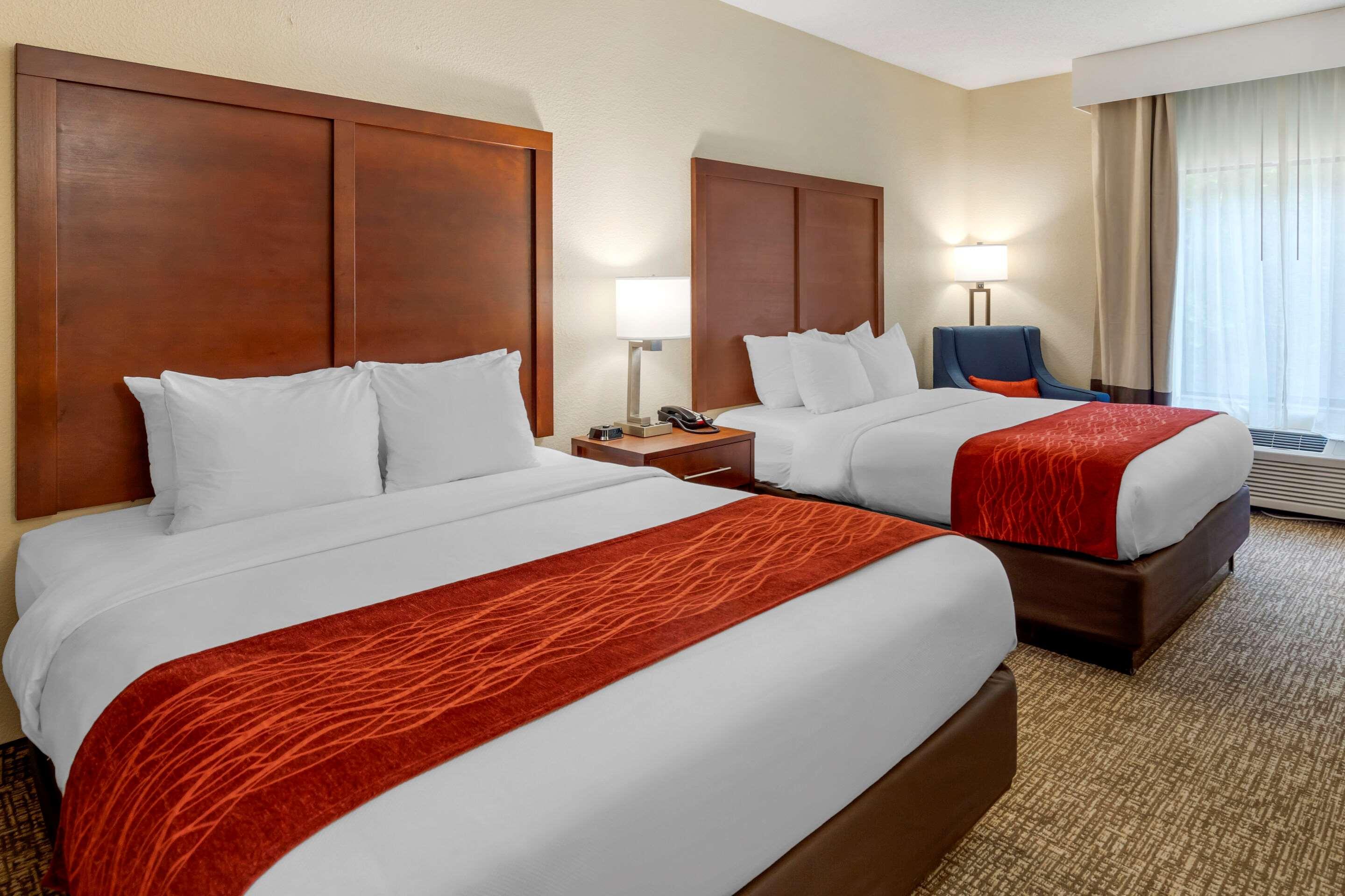 Comfort & Inn Suites Canton Exterior photo