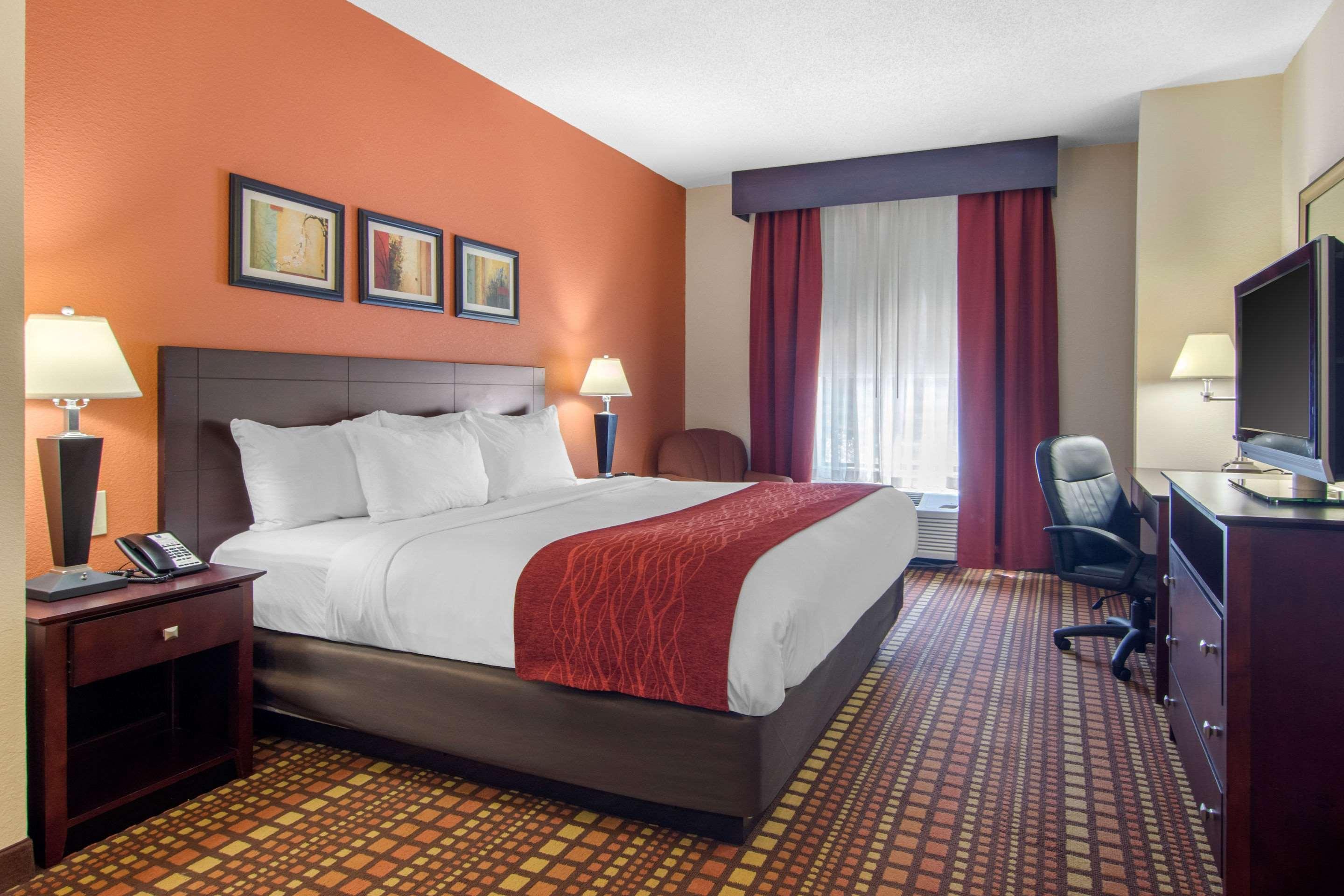 Comfort & Inn Suites Canton Exterior photo